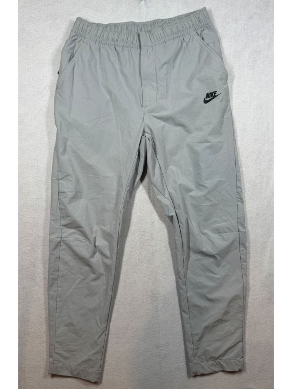 Nike Sportswear Woven Tapered Commuter Pants Light Smoke Grey Men's Medium M